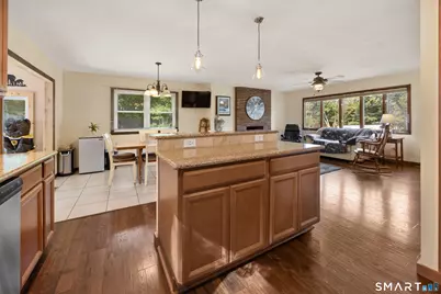 20 Lindsley Drive, Wolcott, CT 06716 - Photo 4