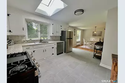3 Bayview Avenue, Branford, CT 06405 - Photo 8