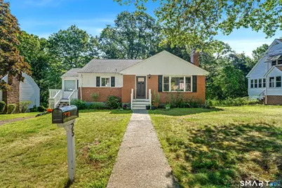 25 Seneca Road, New Haven, CT 06515 - Photo 1