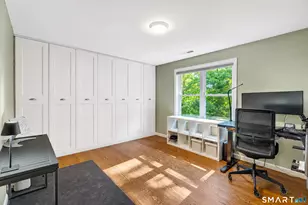 25 Seneca Rd, New Haven, CT 06515 - Photo 8