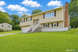 115 Inwood Dr, Naugatuck, CT 06770 - Photo 2