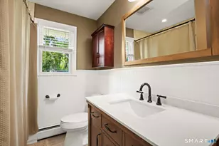10 MacArthur Rd, Trumbull, CT 06611 - Photo 8