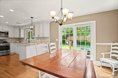 10 Macarthur Road, Trumbull, CT 06611 - Photo 4
