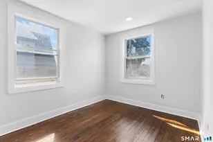 366 Remington St, Bridgeport, CT 06610 - Photo 16
