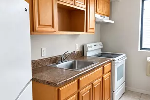 385 Putnam Ave, Hamden, CT 05617 - Photo 2