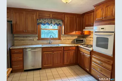 28 Kennedy Drive, Enfield, CT 06082 - Photo 6