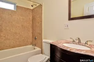 13 Carroll St, Stamford, CT 06907 - Photo 12