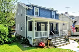 13 Carroll St, Stamford, CT 06907 - Photo 2