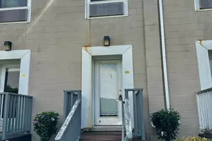 385 Putnam Ave, Hamden, CT 05617 - Photo 1