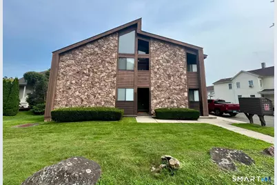 118 Osborne Street #2B, Danbury, CT 06810 - Photo 1
