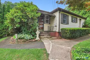 68 Pine St, Meriden, CT 06451 - Photo 2