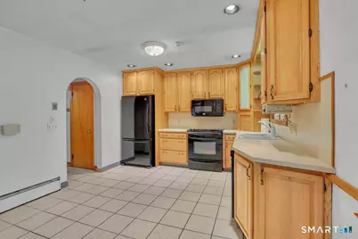 68 Pine Street, Meriden, CT 06451 - Photo 8