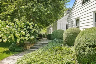 24 Good Hill Rd, Weston, CT 06883 - Photo 2