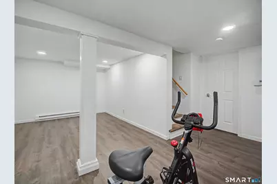 80 Lakeview Terrace, New Haven, CT 06511 - Photo 24