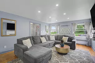 80 Lakeview Terrace, New Haven, CT 06511 - Photo 8