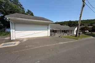 214 Lake Plymouth Blvd, Plymouth, CT 06782 - Photo 20