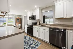 183 Plainfield Dr, Watertown, CT 06779 - Photo 8