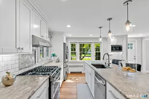 70 Hartwell Rd, West Hartford, CT 06117 - Photo 2