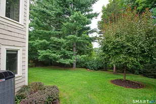 12 Blvd Dr, Danbury, CT 06810 - Photo 22