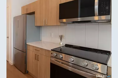 19 Elm Street #508, New Haven, CT 06510 - Photo 2