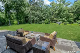 700 Hollow Tree Ridge Rd, Darien, CT 06820 - Photo 32