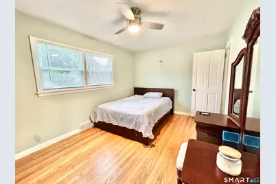 13 Hemlock Drive, Ansonia, CT 06401 - Photo 12