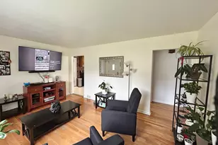 13 Hemlock Dr, Ansonia, CT 06401 - Photo 4