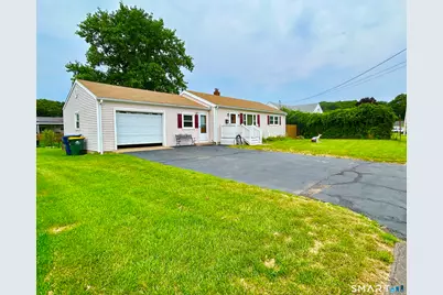 13 Hemlock Drive, Ansonia, CT 06401 - Photo 2