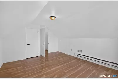 11 Stratfield Place, Bridgeport, CT 06606 - Photo 30