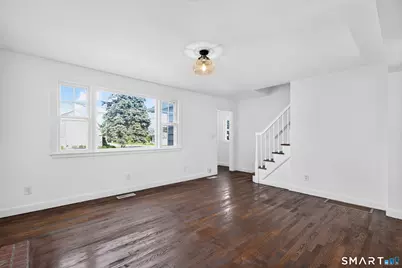 11 Stratfield Place, Bridgeport, CT 06606 - Photo 12