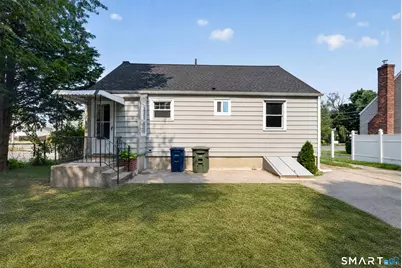 11 Stratfield Place, Bridgeport, CT 06606 - Photo 4
