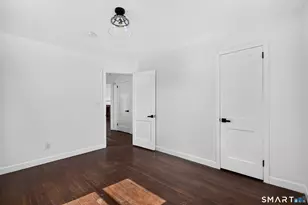 11 Stratfield Pl, Bridgeport, CT 06606 - Photo 20