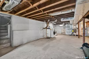 11 Stratfield Pl, Bridgeport, CT 06606 - Photo 34