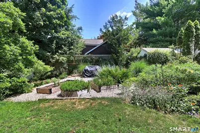 35 Wilkins Street, Hamden, CT 06517 - Photo 4