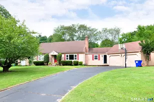 39 Sunnybrook Dr, Avon, CT 06001 - Photo 4