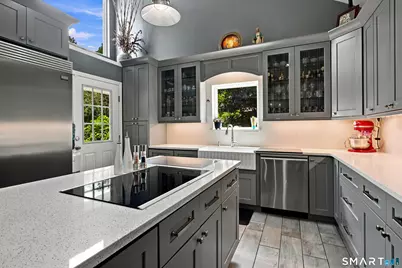 71 Blackberry Drive, Stamford, CT 06903 - Photo 8