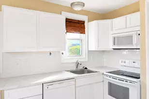 400 Treadwell St, Hamden, CT 06514 - Photo 4