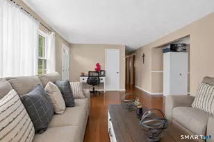 45 Crestwood Dr, Bristol, CT 06010 - Photo 8