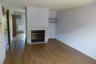 585 Park Rd, Waterbury, CT 06708 - Photo 2