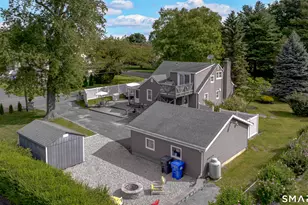 29 Indian Neck Ave, Branford, CT 06405 - Photo 2