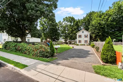 136 Franklin Street, Meriden, CT 06450 - Photo 2