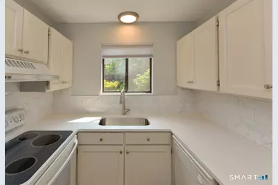 65 Heritage Village #B, Southbury, CT 06488 - Photo 6