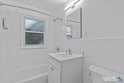 8 Hamilton Court #D, Stamford, CT 06902 - Photo 8