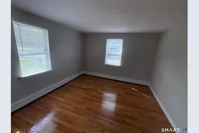 752 New Britain Avenue #Apt 4, Hartford, CT 06106 - Photo 10