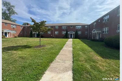 758 New Britain Avenue #Apt 3, Hartford, CT 06106 - Photo 1