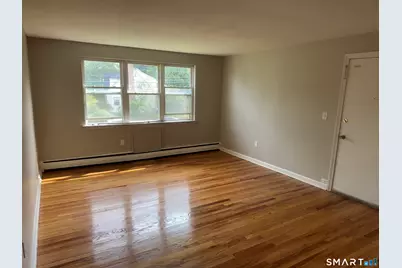 758 New Britain Avenue #Apt 3, Hartford, CT 06106 - Photo 12