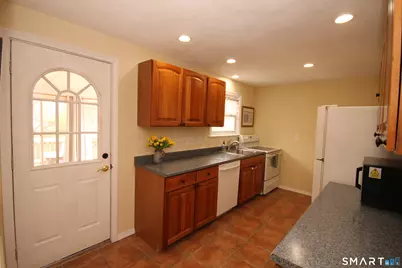 48 Meadow Farms Road, West Hartford, CT 06107 - Photo 6