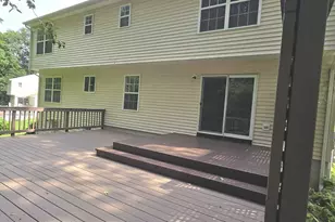 15 Sparrow Ct, Montville, CT 06370 - Photo 32