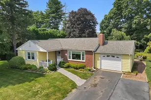 11 Castle View Dr, Chester, CT 06412 - Photo 1