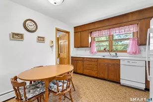 4 Old Rock Hill Rd, Wallingford, CT 06492 - Photo 6